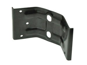 18 - Fittings for tables