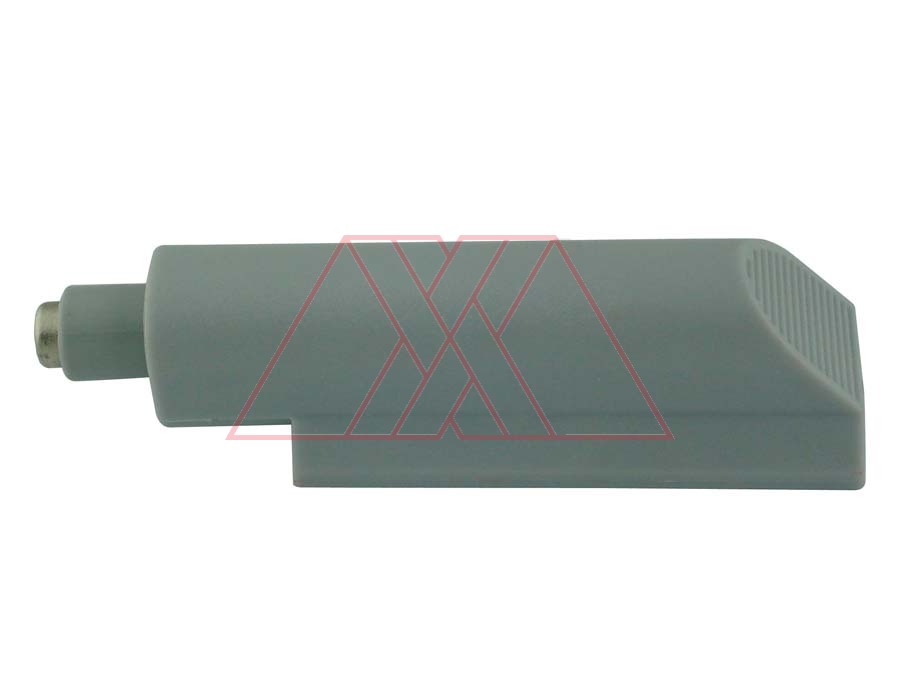 MXXG-125 | Push-to-open pusher